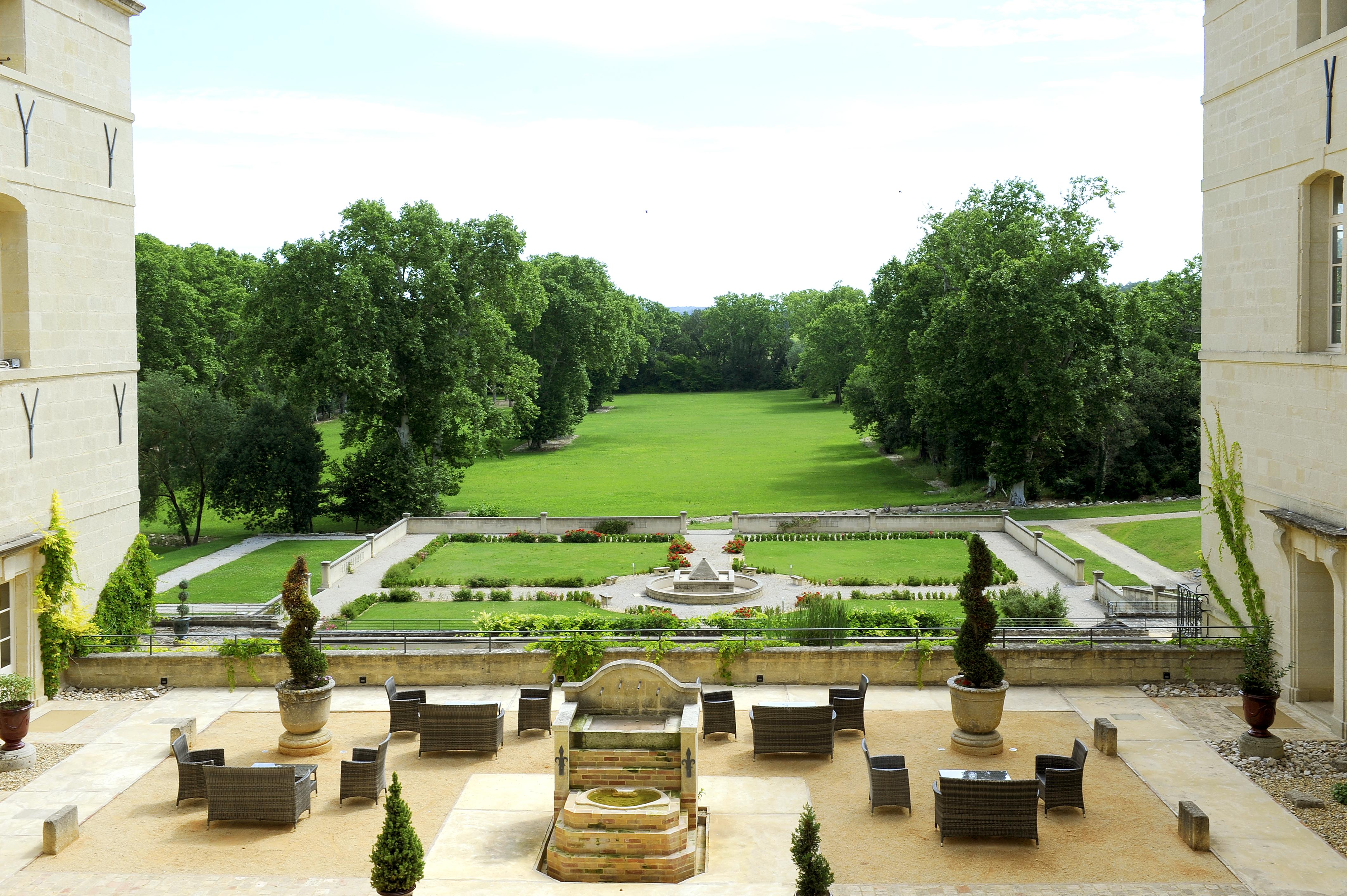 Отель Chateau De Pondres Villevieille Экстерьер фото