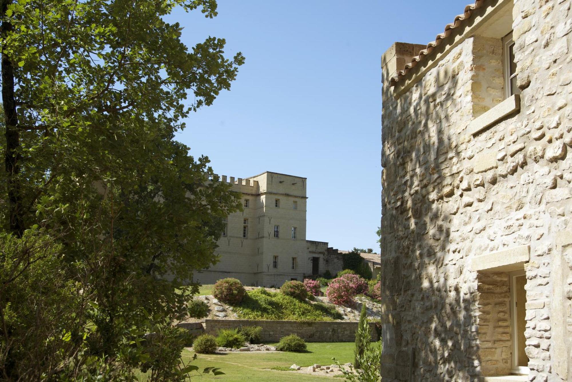 Отель Chateau De Pondres Villevieille Экстерьер фото