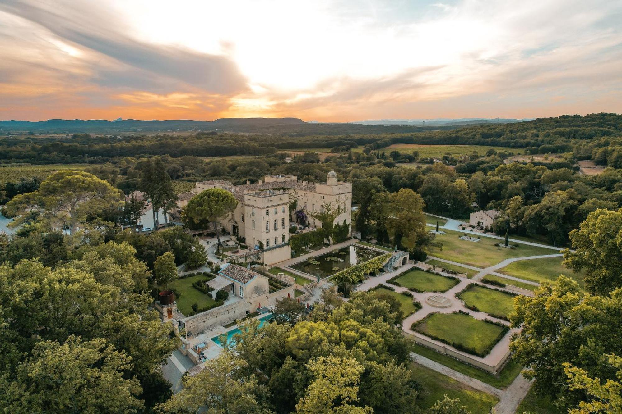 Отель Chateau De Pondres Villevieille Экстерьер фото