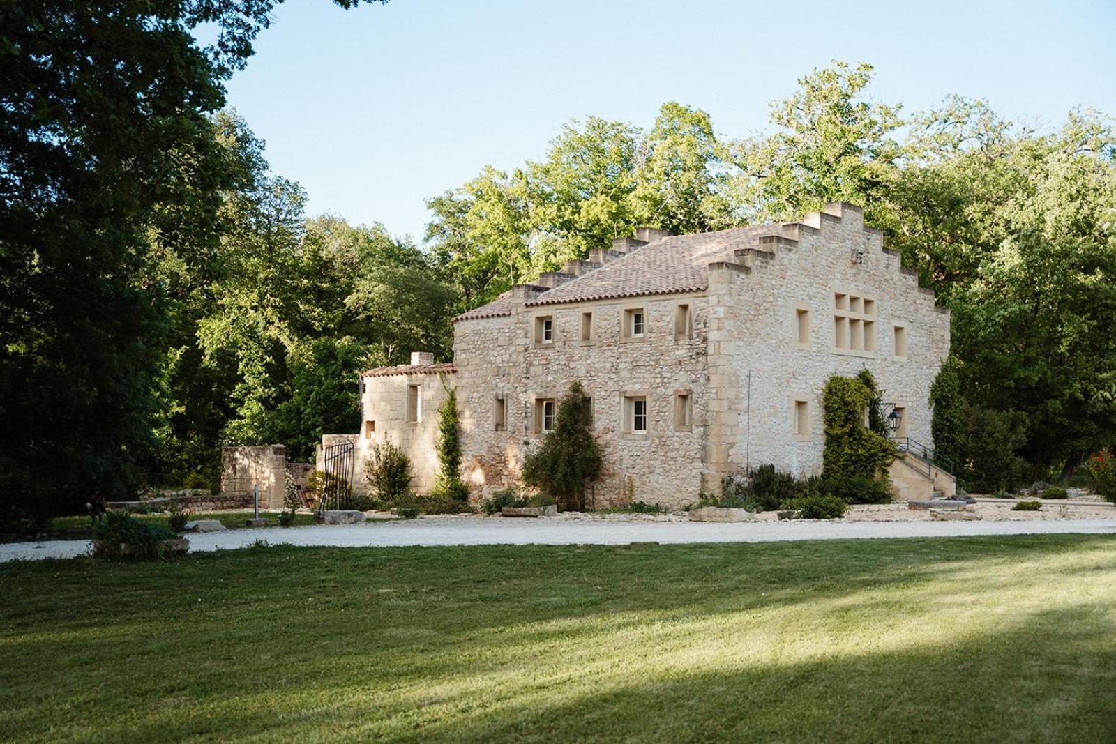 Отель Chateau De Pondres Villevieille Экстерьер фото